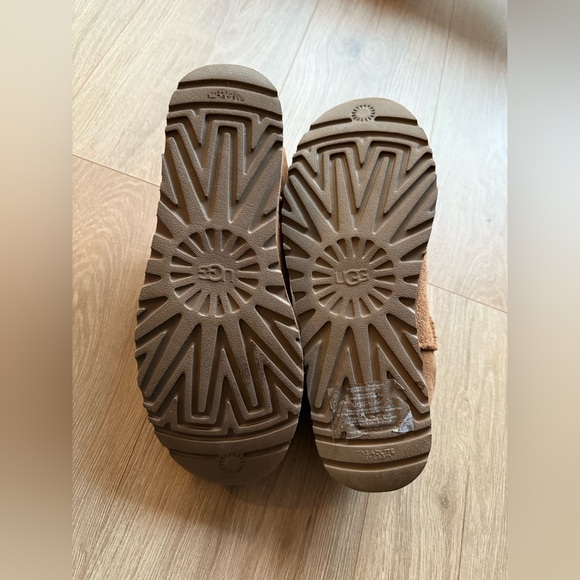 UGG Classic Slipper Cognac Size 10 - Picture 11 of 11